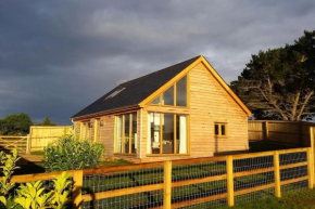 River Cottage - Stunning estuary views